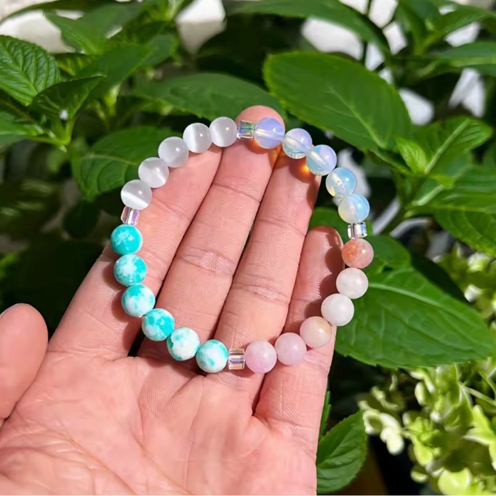 Elegant Multicolor Blue Beaded Bracelet